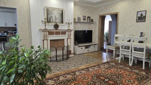 Садова Алея (г. Житомир, Богунский район) - Продається будинок, 227000 $ - АФНУ